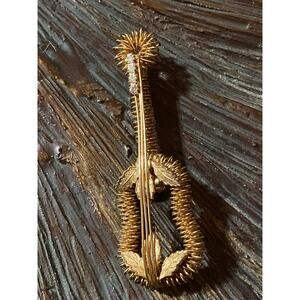 Kramer of New York guitar brooch gold tone with rhinestones